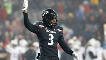 Cincinnati Bearcats safety Ja'von Hicks against the Temple Owls at Nippert Stadium. Getty Images.