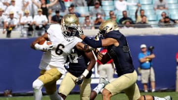 JACKSONVILLE, FL - NOVEMBER 05: Alohi Gilman