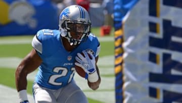 Sep 13, 2015; San Diego, CA, USA; Detroit Lions running back Ameer Abdullah (21) runs the ball before the game against the San Diego Chargers at Qualcomm Stadium. Mandatory Credit: Jake Roth-USA TODAY Sports