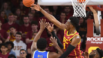 USC Trojans big man Onyeka Okongwu (#21) blocks a shot. (Photo by Jayne Kamin-Oncea/Getty Images)