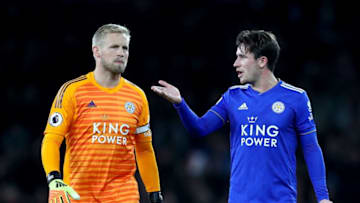 LONDON, ENGLAND - OCTOBER 22: Kasper Schmeichel of Leicester City speaks to Ben Chilwell of Leicester City after the final whistle during the Premier League match between Arsenal FC and Leicester City at Emirates Stadium on October 22, 2018 in London, United Kingdom. (Photo by Clive Rose/Getty Images)