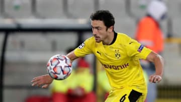 Thomas Delaney has had his say on his Borussia Dortmund future (Photo by Angelo Blankespoor/Soccrates/Getty Images)