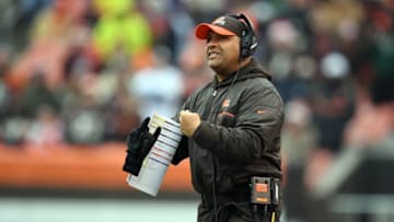 CLEVELAND, OH - DECEMBER 24: Hue Jackson of the Cleveland Browns coaches against the San Diego Chargers at FirstEnergy Stadium on December 24, 2016 in Cleveland, Ohio. (Photo by Jason Miller/Getty Images)