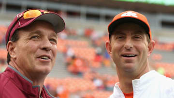CLEMSON, SC - NOVEMBER 07: (L-R) Head coach Jimbo Fisher of the Florida State Seminoles talks to head coach Dabo Swinney of the Clemson Tigers before their game at Memorial Stadium on November 7, 2015 in Clemson, South Carolina. (Photo by Streeter Lecka/Getty Images)