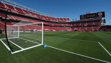 Members of the US men's soccer team train before their opening COPA America 2016 match against Colombia at the Levi's Stadium in Santa Clara on June 2, 2016. / AFP / Mark Ralston (Photo credit should read MARK RALSTON/AFP/Getty Images)