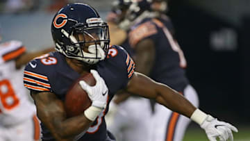 CHICAGO, IL - AUGUST 31: Jeremy Langford #33 of the Chicago Bears runs against the Cleveland Browns during a preseason game at Soldier Field on August 31, 2017 in Chicago, Illinois. (Photo by Jonathan Daniel/Getty Images)