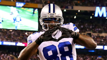 EAST RUTHERFORD, NJ - NOVEMBER 23: Dez Bryant #88 of the Dallas Cowboys celebrates his touchdown in the third quarter against the New York Giants at MetLife Stadium on November 23, 2014 in East Rutherford, New Jersey. (Photo by Al Bello/Getty Images)