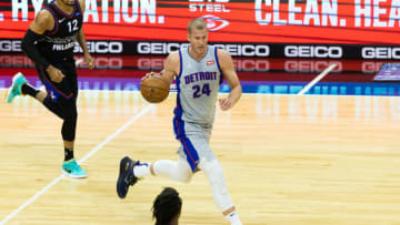 May 8, 2021; Philadelphia, Pennsylvania, USA; Detroit Pistons center Mason Plumlee (24) dribbles the ball against the Philadelphia 76ers during the first quarter at Wells Fargo Center. Mandatory Credit: Bill Streicher-USA TODAY Sports