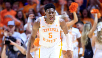 KNOXVILLE, TENNESSEE - MARCH 02: Admiral Schofield #5 of the Tennessee Volunteers celebrates in the game against the Kentucky Wildcats at Thompson-Boling Arena on March 02, 2019 in Knoxville, Tennessee. (Photo by Andy Lyons/Getty Images)