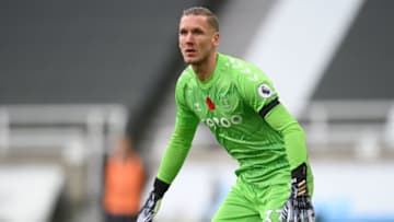 Everton's Swedish goalkeeper Robin Olsen looks on during the English Premier League football match between Newcastle United and Everton at St James' Park in Newcastle-upon-Tyne, north east England on November 1, 2020. (Photo by Michael Regan / POOL / AFP) / RESTRICTED TO EDITORIAL USE. No use with unauthorized audio, video, data, fixture lists, club/league logos or 'live' services. Online in-match use limited to 120 images. An additional 40 images may be used in extra time. No video emulation. Social media in-match use limited to 120 images. An additional 40 images may be used in extra time. No use in betting publications, games or single club/league/player publications. / (Photo by MICHAEL REGAN/POOL/AFP via Getty Images)