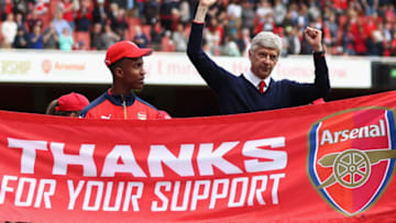 LONDON, ENGLAND - MAY 15: Manager Arsene Wenger thans the support after the Barclays Premier League match between Arsenal and Aston Villa at the Emirates Stadium on May 15, 2016 in London, England. (Photo by Julian Finney/Getty Images)