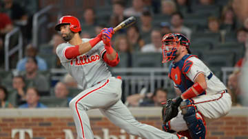 ATLANTA, GA SEPTEMBER 21: Philadelphia pinch hitter Jose Bautista (19) singles and drives in a run in the 7th inning during the game between Atlanta and Philadelphia on September 21st, 2018 at SunTrust Park in Atlanta, GA. The Atlanta Braves came from behind to defeat the Philadelphia Phillies by a score of 6 to 5. (Photo by Rich von Biberstein/Icon Sportswire via Getty Images)