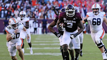 Micheal Clemons, Texas A&M football (Photo by Bob Levey/Getty Images)