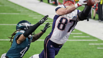 MINNEAPOLIS, MN - FEBRUARY 04: Rob Gronkowski #87 of the New England Patriots makes a 4-yard touchdown reception against Ronald Darby #41 of the Philadelphia Eagles in the fourth quarter of Super Bowl LII at U.S. Bank Stadium on February 4, 2018 in Minneapolis, Minnesota. The Eagles defeated the Patriots 41-33. (Photo by Jonathan Daniel/Getty Images)