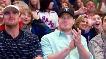 Bear Pascoe and Jake Ballard of the New York Giants (Photo by Rebecca Taylor/MSG Photos via Getty Images)