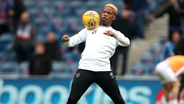 GLASGOW, SCOTLAND - MARCH 11: Charly Musonda of Celtic warms up prior to the Ladbrokes Scottish Premiership match between Rangers and Celtic at Ibrox Stadium on March 11, 2018 in Glasgow, Scotland. (Photo by Ian MacNicol/Getty Images)
