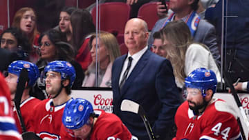 MONTREAL, QC - JANUARY 09: Head coach of the Montreal Canadiens Claude Julien looks on from behind the bench against the Edmonton Oilers during the third period at the Bell Centre on January 9, 2020 in Montreal, Canada. The Edmonton Oilers defeated the Montreal Canadiens 4-2. (Photo by Minas Panagiotakis/Getty Images)
