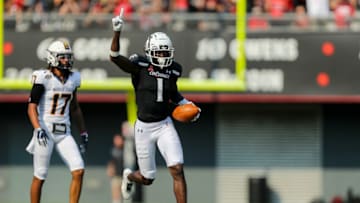 Cincinnati Bearcats cornerback Ahmad Gardner reacts after an interception against Murray State. USA Today.