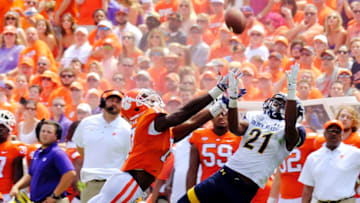 CLEMSON, SC - SEPTEMBER 2: Cornerback Demetrius Monday