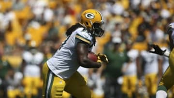 Aug 23, 2015; Pittsburgh, PA, USA; Green Bay Packers running back Eddie Lacy (27) runs the ball against the Pittsburgh Steelers during the first half at Heinz Field. Mandatory Credit: Jason Bridge-USA TODAY Sports