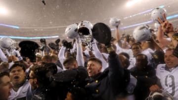 PHILADELPHIA, PA - DECEMBER 09: The Army Black Knights celebrates the win over the Navy Midshipmen on December 9, 2017 at Lincoln Financial Field in Philadelphia, Pennsylvania.The Army Black Knights defeated the Navy Midshipmen 14-13. (Photo by Elsa/Getty Images)