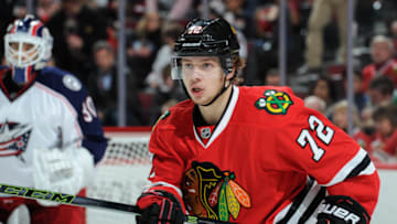 CHICAGO, IL - OCTOBER 17: Artemi Panarin #72 of the Chicago Blackhawks looks up the ice during the NHL game against the Columbus Blue Jackets at the United Center on October 17, 2015 in Chicago, Illinois. The Chicago Blackhawks defeated the Columbus Blue Jackets 4 to 1. (Photo by Bill Smith/NHLI via Getty Images)