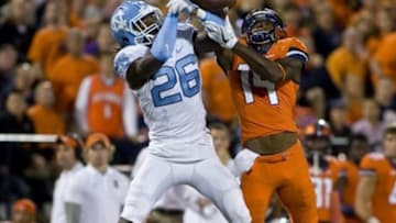 Sep 10, 2016; Champaign, IL, USA; North Carolina Tar Heels safety Dominquie Green (26) deflects a pass intended for Illinois Fighting Illini wide receiver Justin Hardee (19) during the 3rd quarter at Memorial Stadium. North Carolina beat Illinois 48 to 23. Mandatory Credit: Mike Granse-USA TODAY Sports