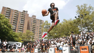 NEW YORK, NEW YORK - AUGUST 18: Jalen Green #14 of Team Zion dunks prior to the game against Team Jimma during the SLAM Summer Classic 2019 at Dyckman Park on August 18, 2019 in New York City. (Photo by Michael Reaves/Getty Images)