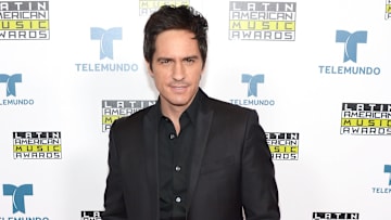 Mauricio Ochmann le dedicó su amor públicamente a su novia