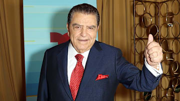 Don Francisco tiene casi 60 años de carrera