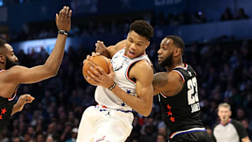 Giannis y LeBron son titulares en el Juego de Estrellas de NBA de 2021