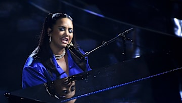 Demi Lovato hizo su regreso a los escenarios en los Billboard Music Awards 2020