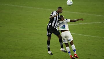 Atuação de Benevenuto no clássico irritou o torcedor alvinegro