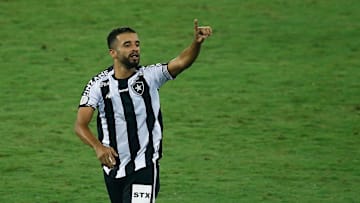 Botafogo e Ceará se enfrentam no encerramento do 1ª turno do Brasileirão.