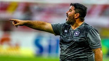 O Botafogo tem potencial para entrar para o seleto grupo dos clubes com as piores campanhas da era dos pontos corridos do Campeonato Brasileiro. O Botafogo tem potencial para entrar para o seleto grupo dos clubes com as piores campanhas da era dos pontos corridos do Campeonato Brasileiro.