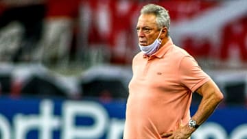 Abel Braga volta a falar que 'faltou verdade' ao Flamengo no ano passado e cobra transparência do Internacional. "Quero a verdade".