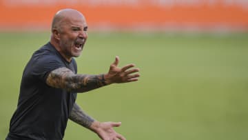 Sampaoli, annoncé comme le futur entraineur de l'OM devrait finalement resté au Brésil.
