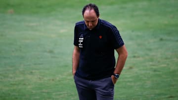Rogério Ceni vai terminar o Campeonato Brasileiro no Flamengo, mas deve perder o emprego na próxima temporada. 