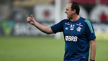 Rogério Ceni conseguiu vencer, mas agora é olhar para a Conmebol Libertadores e melhorar. 
