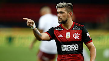 Sangue nos olhos e muita correria: o Flamengo precisa vencer o Palmeiras para seguir na briga pelo título do Campeonato Brasileiro. 