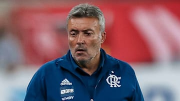 Em novo rodízio, Flamengo de Doménec Torrent perde para o Ceará, e acaba com invencibilidade de sete jogos.