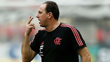 Rogério Ceni segue trabalhando para encontrar o 'melhor Flamengo'. 