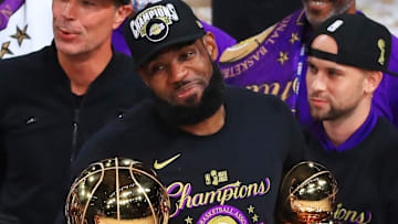 James ganó su cuarto trofeo de campeón en la NBA en la campaña 2019-20