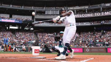 SEATTLE, WASHINGTON - JULY 10: Luis Robert Jr. #88 of the Chicago White Sox bats during the T-Mobile Home Run Derby at T-Mobile Park on July 10, 2023 in Seattle, Washington. (Photo by Steph Chambers/Getty Images)