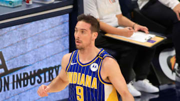 Indiana Pacers guard T.J. McConnell brings the ball up the floor. (Photo by Justin Casterline/Getty Images)