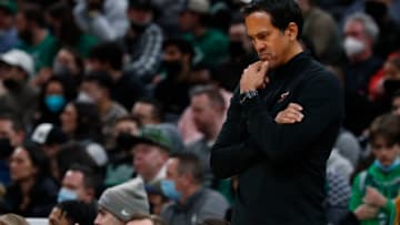 Miami Heat head coach Erik Spoelstra hangs his head during the second half against the Boston Celtics( Winslow Townson-USA TODAY Sports)