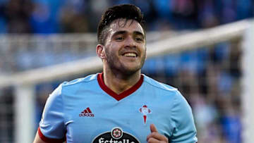 VIGO, SPAIN - FEBRUARY 11: Maximiliano 'Maxi' Gomez of Celta de Vigo celebrates after scoring his team's first goal during the La Liga match between Celta de Vigo and Espanyol at Balaidos Stadium on February 11, 2018 in Vigo, Spain. (Photo by Quality Sport Images/Getty Images)