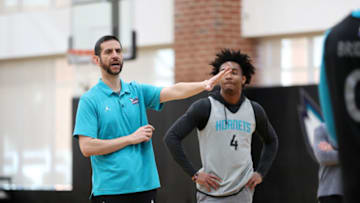 Charlotte Hornets James Borrego (Photo by Kent Smith/NBAE via Getty Images)
