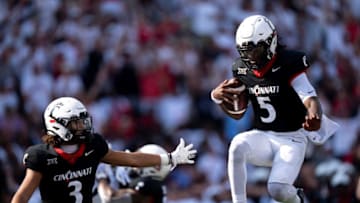 Cincinnati Bearcats quarterback Emory Jones against Eastern Kentucky at Nippert Stadium.