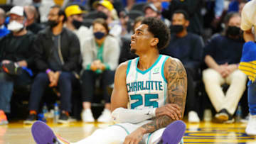Nov 3, 2021; San Francisco, California, USA; Charlotte Hornets forward PJ Washington (25) holds his arm after a play against the Golden State Warriors during the fourth quarter at Chase Center. Mandatory Credit: Kelley L Cox-USA TODAY Sports